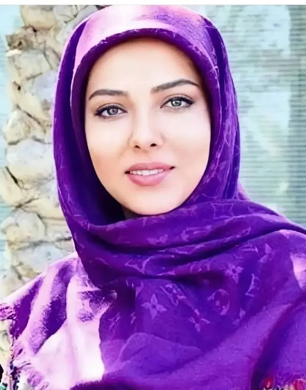 لیلا اوتادی باحجاب