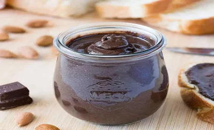 طرز تهیه کره بادام شکلاتی/ تجربه لذت بخش صبحانه خانگی