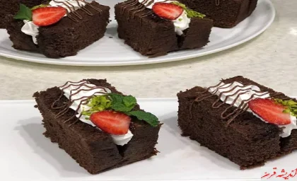طرز تهیه کیک خامه ای شکلاتی به شیوه قنادی