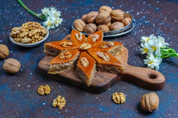 طرز تهیه کیک حلوا خوشمزه سرآشپز + مواد لازم
