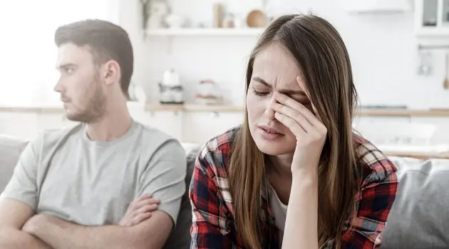 روانشناسی رابطه | 7 نکته عملی برای فراموش کردن یک شخص / چقدر طول میکشد تا کسی را که دوست دارید فراموش کنید؟ + چرا فراموش کردن کسی که دوستش دارید این قدر سخت است؟