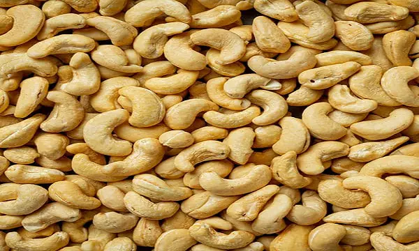 آشنایی با خواص بادام هندی در ۳ دقیقه