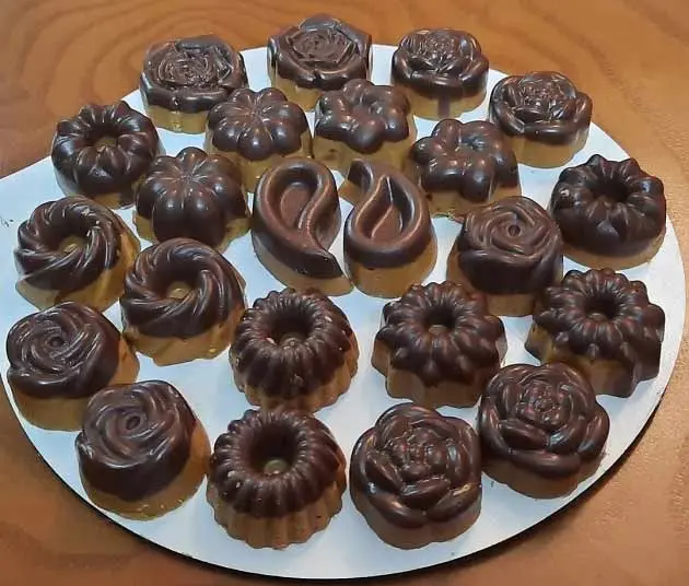 طرز تهیه شیرینی نخودچی شکلاتی؛ یک انتخاب خاص برای پذیرایی!