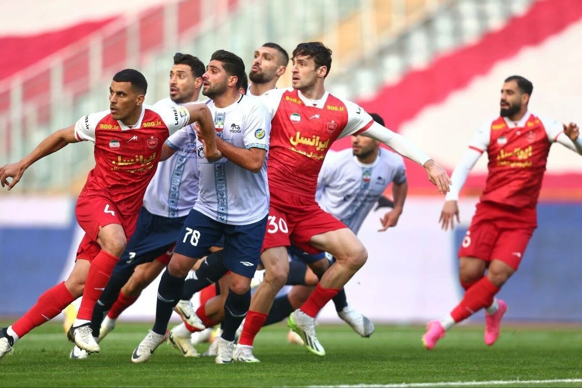 تراکتوری ها به دنبال بازیکنان پرسپولیس