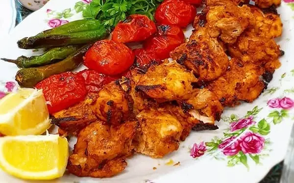 طرز تهیه شیش طاووق خوشمزه و مخصوص به روش سنتی لبنانی