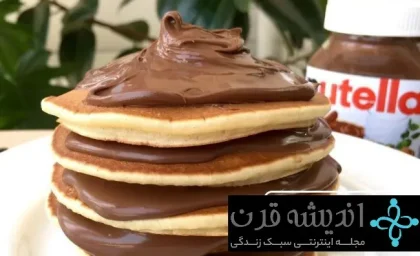 طرز تهیه پنکیک نوتلا شکلاتی با موز و توت فرنگی برای صبحانه