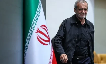 لحظه ورود پزشکیان به ساختمان ریاست جمهوری | رصد روز