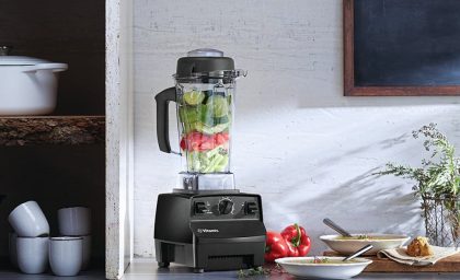 بهترین معاملات Vitamix: صدها نفر در مخلوط کن های درجه تجاری صرفه جویی می کنند