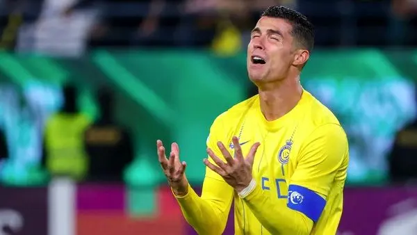 به بهانه یوتیوبی شدن فوق‌ستاره پرتغالی؛ کریستیانو رونالدو و رکوردهای بی‌نظیرش!/ CR7 از منچستریونایتد و لیونل مسی هم بزرگ‌تر است!