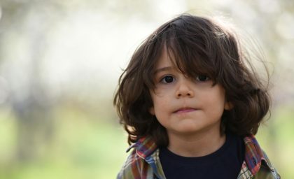 چگونه از کودکان اوتیستیک در مقطع ابتدایی و فراتر از آن حمایت کنیم؟