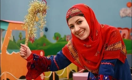 اشک ملیکا زارعی در برنامه زنده تلویزیونی درآمد+ ویدیو | رصد روز