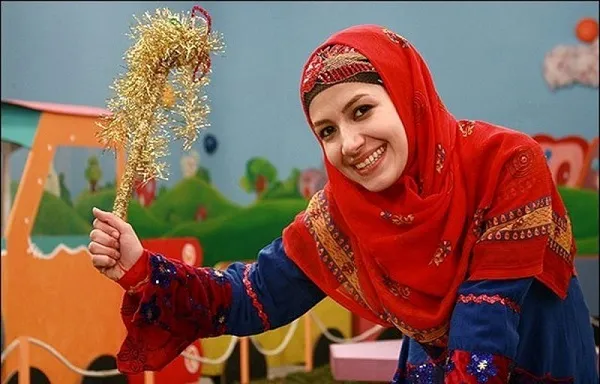 اشک ملیکا زارعی در برنامه زنده تلویزیونی درآمد+ ویدیو | رصد روز