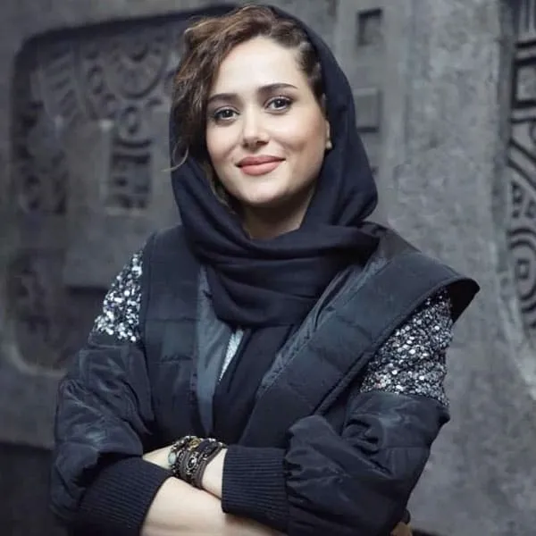 تیپ بچه مدرسه ای پریناز ایزدیار+ عکس | رصد روز
