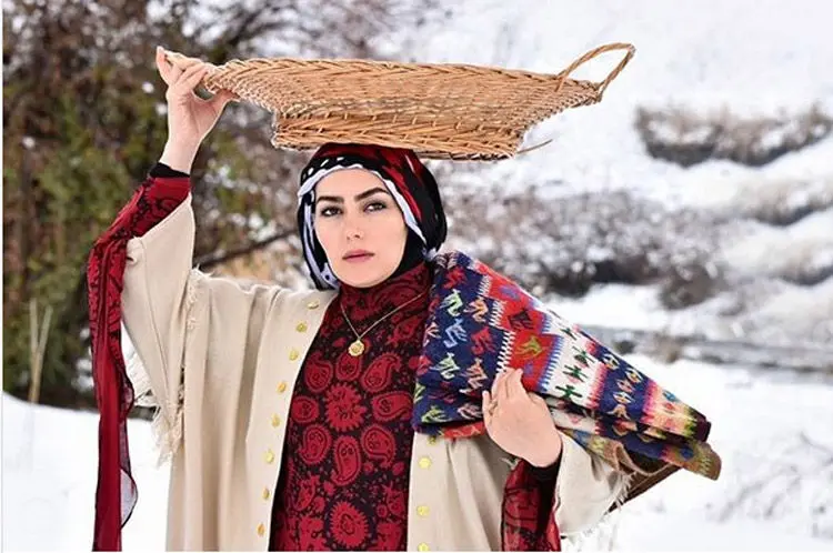تیپ روژان سریال” نون خ “به سبک سریال شهرزاد