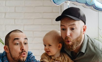 حمایت از والدین LGBTQ+: گام های عملی برای تقویت سلامت روان