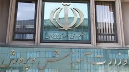 آموزش و پرورش مجاز به بکارگیری معلمان بازنشسته به‌صورت حق‌التدریسی