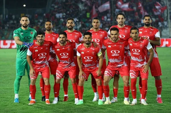 سرمربی پرسپولیس بازیکن اخراجی را بخشید | رصد روز