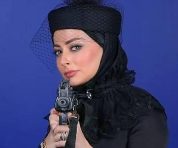 نفیسه روشن در کنار خواننده لس انجلس نشین+ عکس | رصد روز