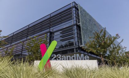 همه اعضای هیئت مدیره 23andMe به جز مدیر عامل با انزجار استعفا دادند
