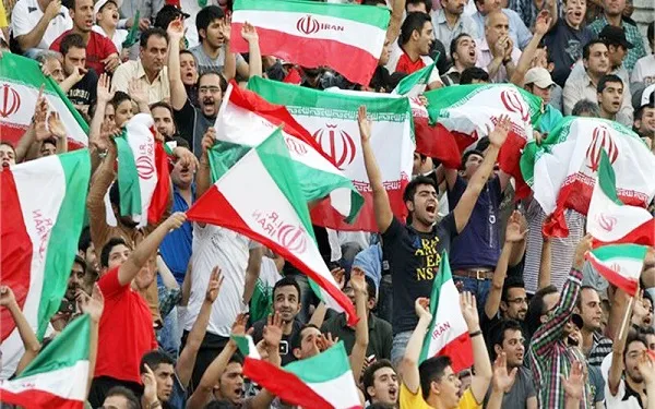 هواداران تیم ملی علیه قلعه نویی شعار سر دادند!+ ویدیو | رصد روز