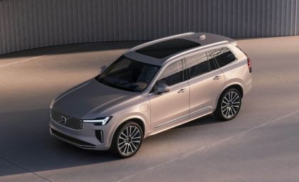 ولوو XC90 مدل 2025 دارای ظاهری تازه و فنی است