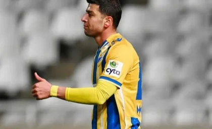 ژست سعید مهری با جام های پرسپولیس+ عکس | رصد روز