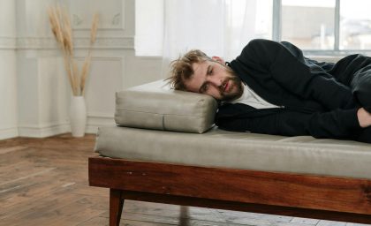 آیا باید از توهم صحبت نکنیم؟