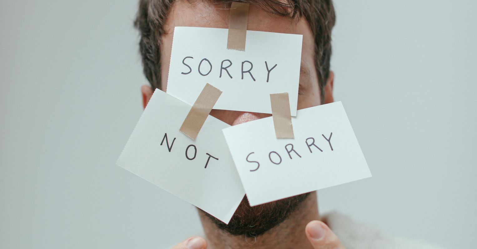 به گفته یک زوج درمانگر، چگونه عذرخواهی کنیم؟