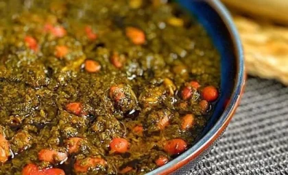 حرکت ادایی یک خانم برای پخت قورمه سبزی سوژه شد!+ عکس | رصد روز