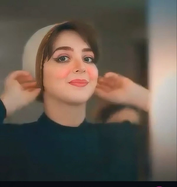 المیرا دهقانی، یاسمن سریال لحظه گرگ و میش در 33 سالگی + عکس و بیوگرافی المیرا دهقانی
