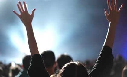 آنچه طرفداران هری استایلز در مورد شادی به من آموختند