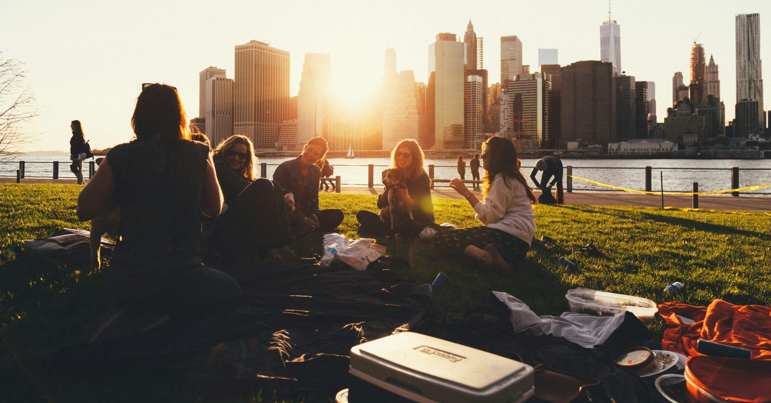 آیا باید دوستان خود را مخلوط کنید؟