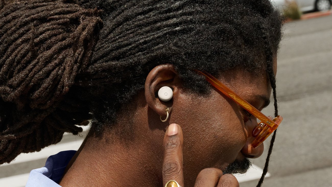 درباره اینکه چگونه تیم‌های Google Pixel Buds Pro 2 را برای صدا حتی با تناسب راحت‌تر از نسل اول طراحی کردند، بیشتر بدانید.