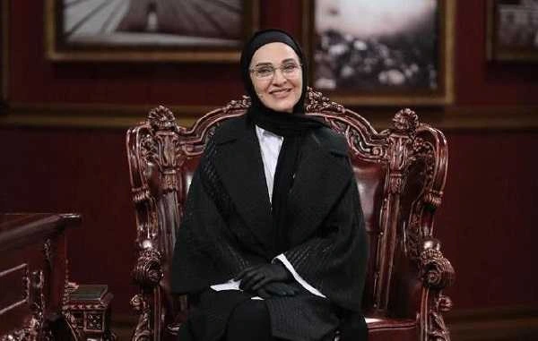نگاهی به پشت صحنه سریال گردن زنی با رویا نونهالی + عکس