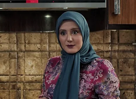 تصاویری تماشایی و جذاب از تغییر چهره زهره ساداتی بازیگر سریال لحظه “گرگ و میش”+ عکس