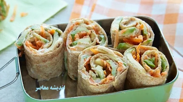 غذا خوردن را نشسته انجام بدهید