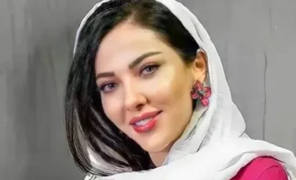 تصویری از کافه گردی لیلا اوتادی با رفیقش