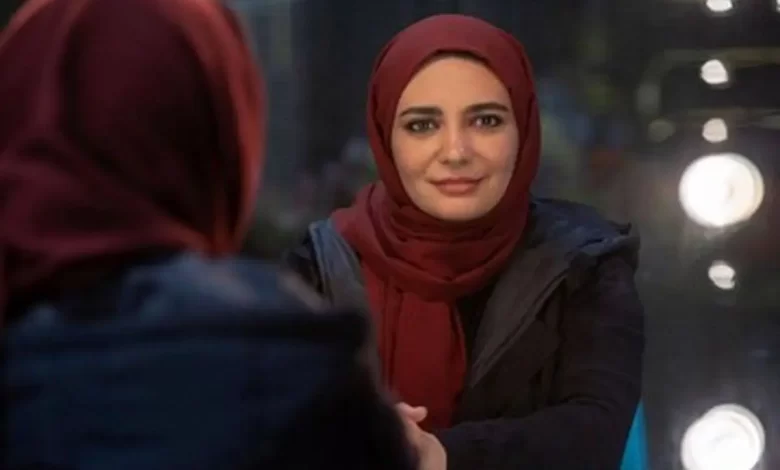 دوقلوهای لیندا کیانی در آغوش دکتر مهربان