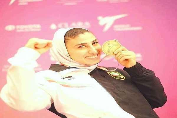 ناهید کیانی با این عکس رابطه اش را با خدای خودش اثبات کرد: ما در هیاهوی روزگار اگر آرامیم، دلمان به خدا بند است