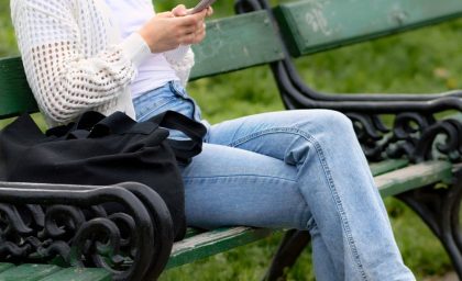 کلمات و اعمال آزاردهنده می توانند خواب را مختل کنند