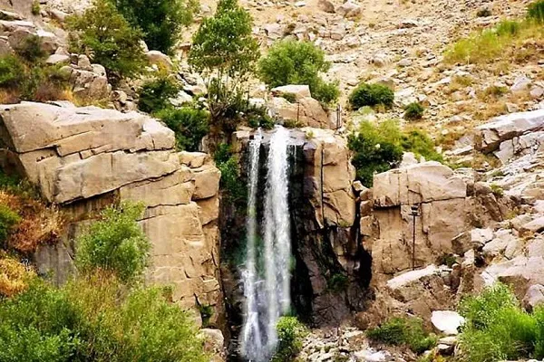آبشار گنجنامه همدان یخ زد+ تصاویر | رصد روز