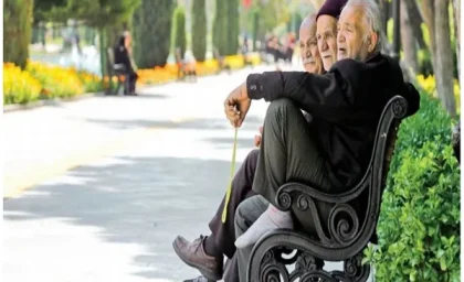 این بازنشستگان منتظر واریزی یک میلیون تومانی باشند