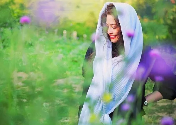مهراوه شریفی نیا با موهای آبی اش فضای مجازی را ترکاند!+ عکس | رصد روز