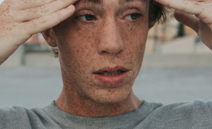 چگونه روان درمانی برای تروما ممکن است به درد مزمن کمک کند