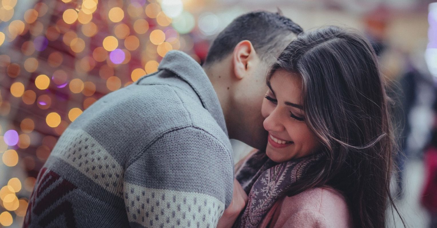 چگونه قدرت درک شده باعث ترویج معاشقه برون رابطه ای می شود