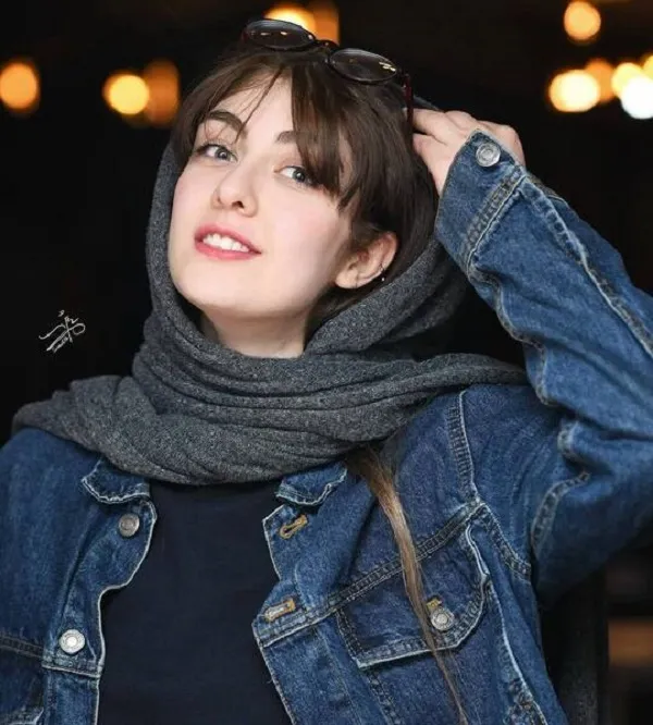 الیکا ناصری با یک سلفی آینه ای زیبایی اش را نمایان کرد+ عکس | رصد روز