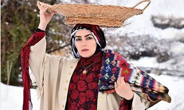 تیپ ساده هدیه بازوند بازیگر روژان سریال «نون خ»+ عکس | رصد روز