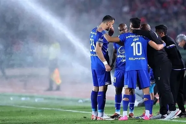جذب بمب نقل و انتقالات خارجی در باشگاه استقلال فقط تا 8 بهمن 1403