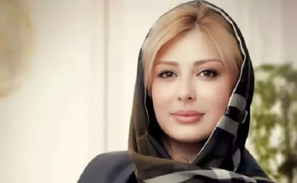 شیراز گردی نیوشا ضیغمی با کت قرمز+ عکس | رصد روز