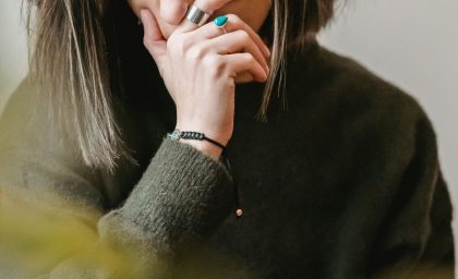 مروری کوتاه بر مفهوم تسلیم نوع دوستانه آنا فروید